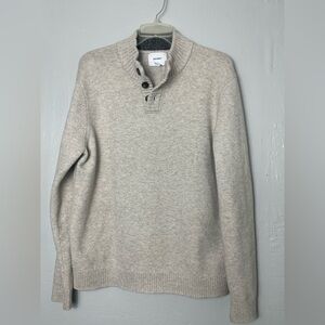 Old Navy Men's Light Gray Crewneck Sweater